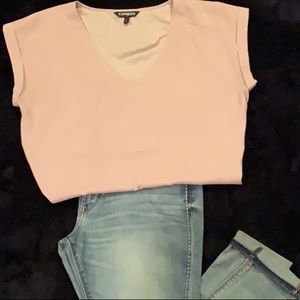 👚 NWOT! Express women’s fashion Top